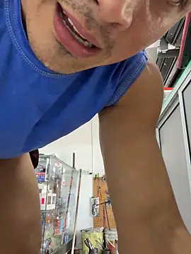 Chat +18 de Paul22cm- ao vivo