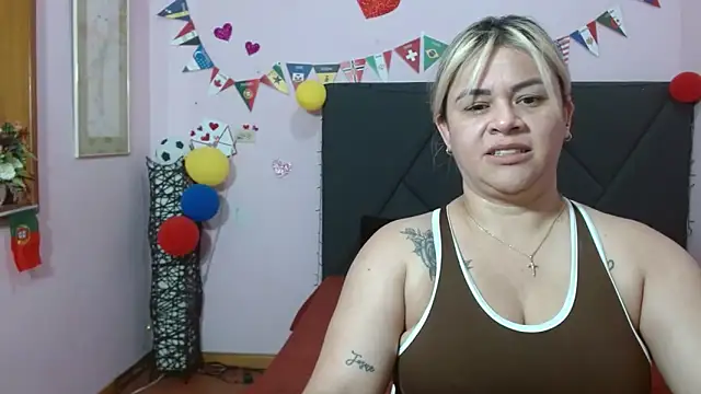 دردشة pamela_echeverria الجنسية المباشرة