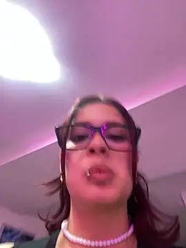steffmontespink18's Live XXX Chat
