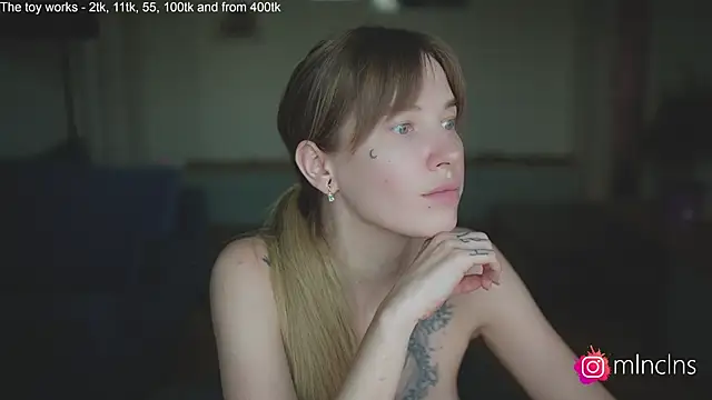 mel_collins' Live XXX Chat