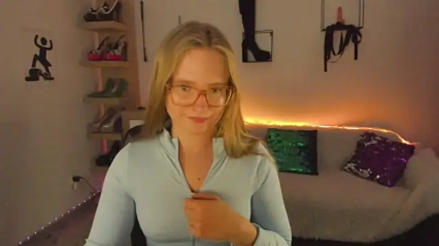 Czat XXX na żywo – NancyHottie