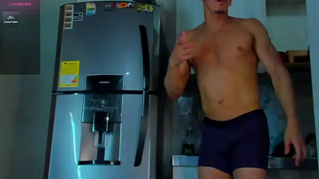 MikeRoss7777 라이브 XXX 채팅