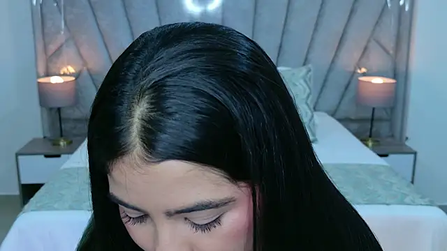 دردشة Layla_Breezee الجنسية المباشرة