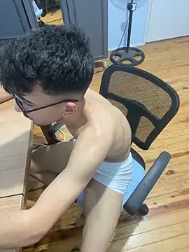 XXX chat uživo modela Alevderlerrs