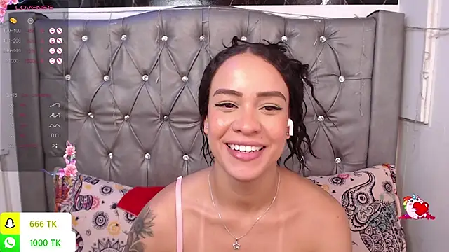 LAILAGUMMY's Live XXX Chat