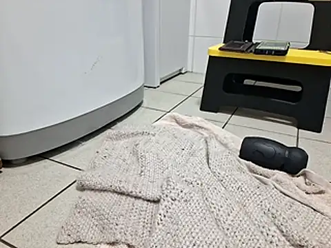 rivocumslut's Live XXX Chat