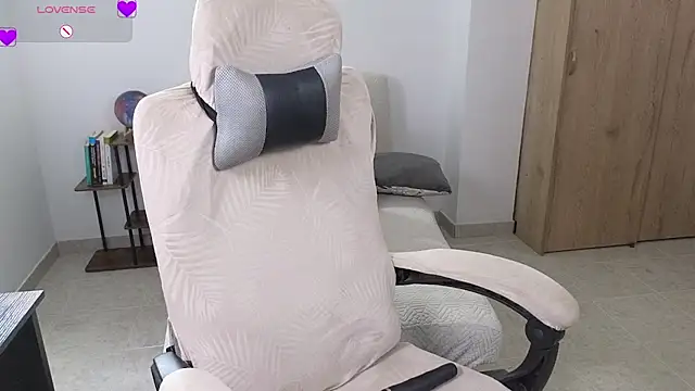 blue__moon_'s Live XXX Chat