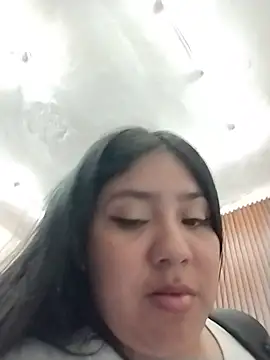 Amber_Herrera Adlı Modelin Canlı XXX Sohbeti