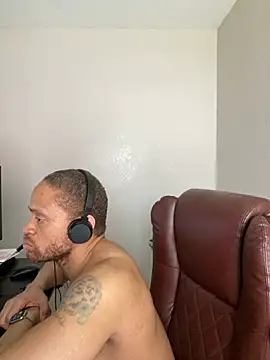 Fathero1time Adlı Modelin Canlı XXX Sohbeti
