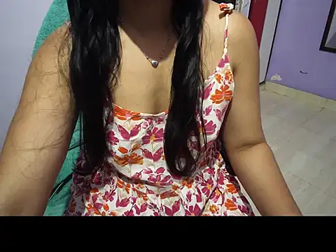 BabyNaina Chat XXX in diretta