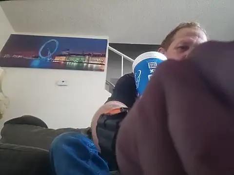 yourMasterisBored's Live XXX Chat