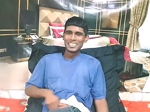 IndianThuggin's Live XXX Chat
