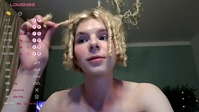 Kudi_Minnt live XXX chat