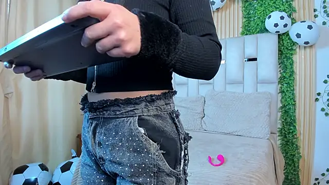 Jade_Nmm's Live XXX Chat