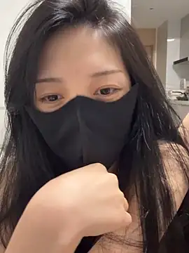 luobo046835 网络视讯表演