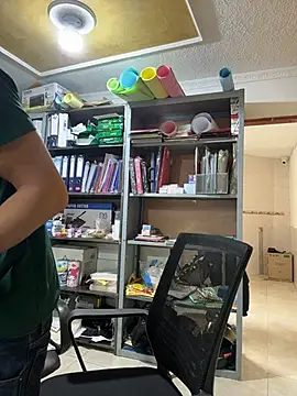 AdrianRinaldi Live XXX-Chat