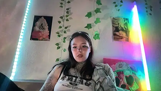 Raven_Armor's Live XXX Chat