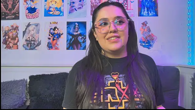 snowblack_ live XXX chat