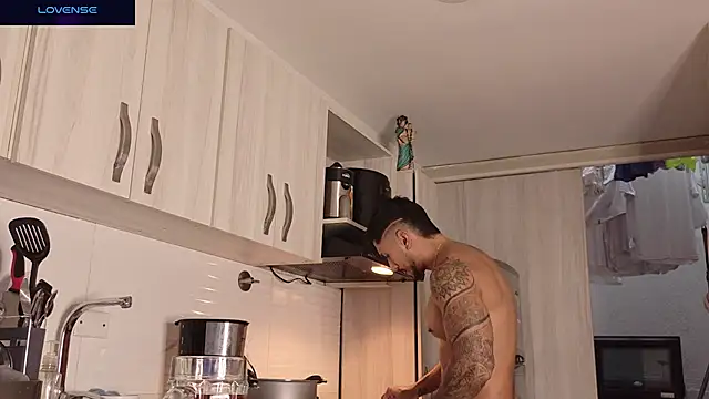 Seth_Vegaa Live XXX-Chat