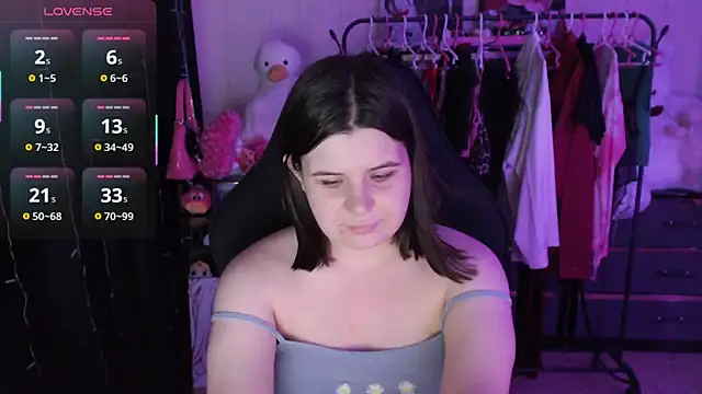 AmyVibess' Live XXX Chat