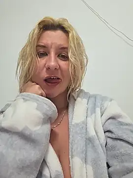KaylinJann Webbikameraesitys
