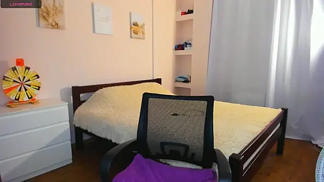 Ellista Live XXX-chat