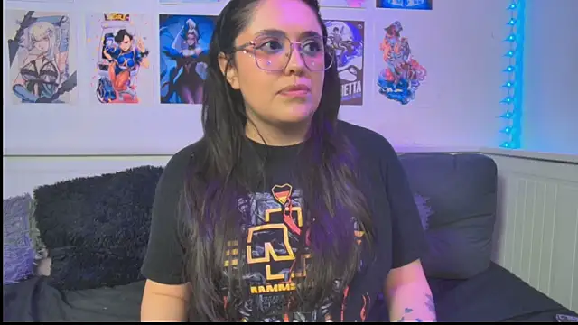 XXX chat uživo modela snowblack_
