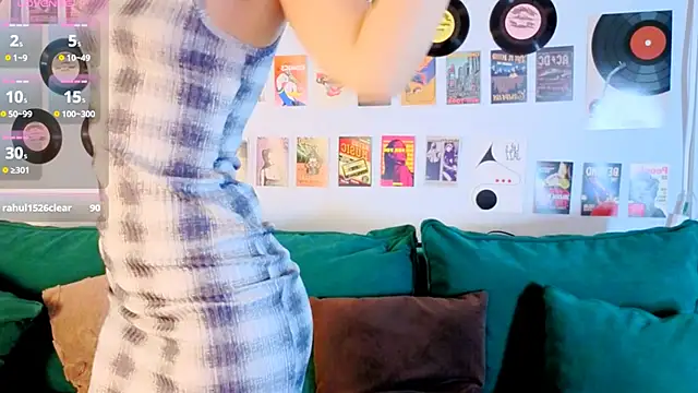 Maya_Rogerss élő XXX-chatje