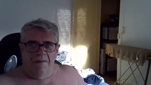 Laurent_oldmen Adlı Modelin Canlı XXX Sohbeti