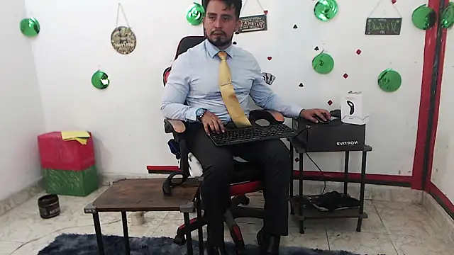 KalethBigDick Live XXX Chat