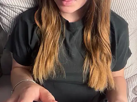 Chat XXX en directo de Lucyschickt