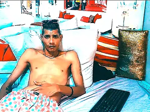 IndianSavageMale Chat XXX live