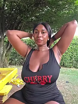HanaThompson's Live XXX Chat
