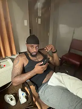 Stressreliever82 Chat XXX live