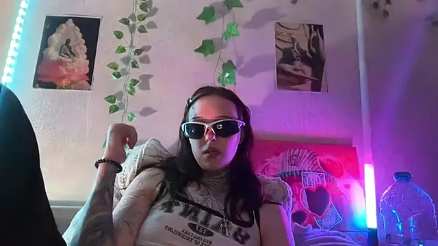 Raven_Armor – Live XXX-chat