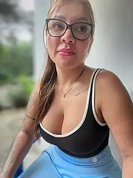 DIANITA_1988 Live XXX-Chat
