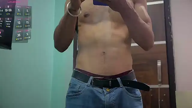 XXX chat uživo modela DevilsFavoriteBoy