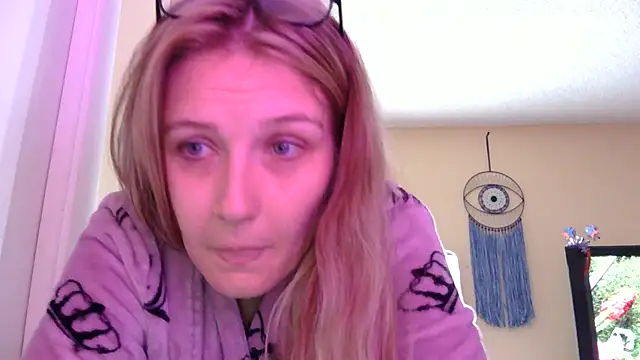 MollysChambers élő XXX-chatje