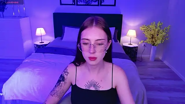 AlexisBliss Adlı Modelin Canlı XXX Sohbeti