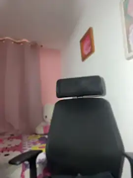 Chat +18 de Melody_Fox26 ao vivo