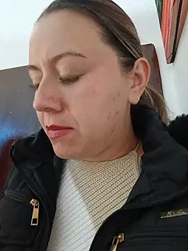 Hannah-colx Show in webcam