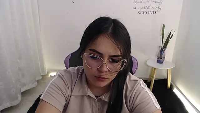 amberbakee 现场XXX聊天