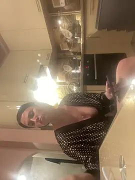 Flossy_Vettie: διαδικτυακό σόου στην κάμερα