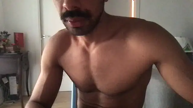 Chat +18 de Lucascacaca ao vivo