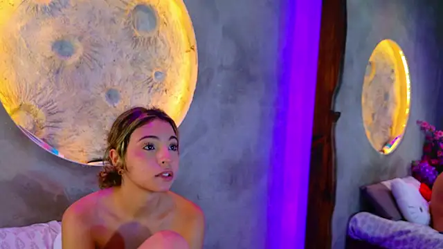 Kaaory Adlı Modelin Canlı XXX Sohbeti