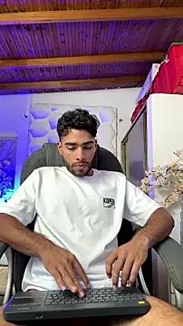 Chatroom XXX en direct de AlejandroGreco