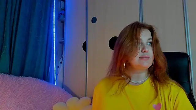 CoraSwon's Live XXX Chat