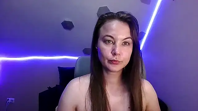 mat11da_'s Live XXX Chat
