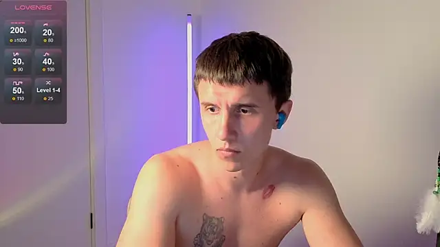 first_markn Live XXX chat