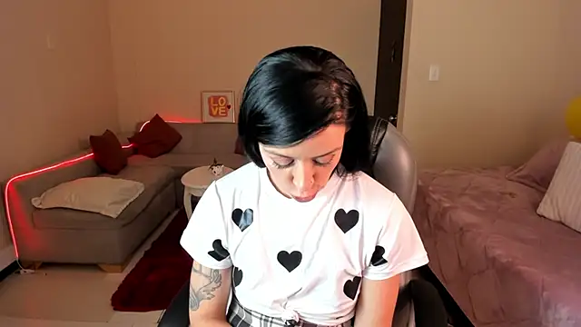 Kristen_Garner 即時 XXX 聊天